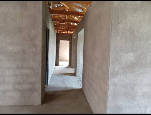 2 BEDROOM FREESTANDING FOR SALE IN EMONDLO UNIT A